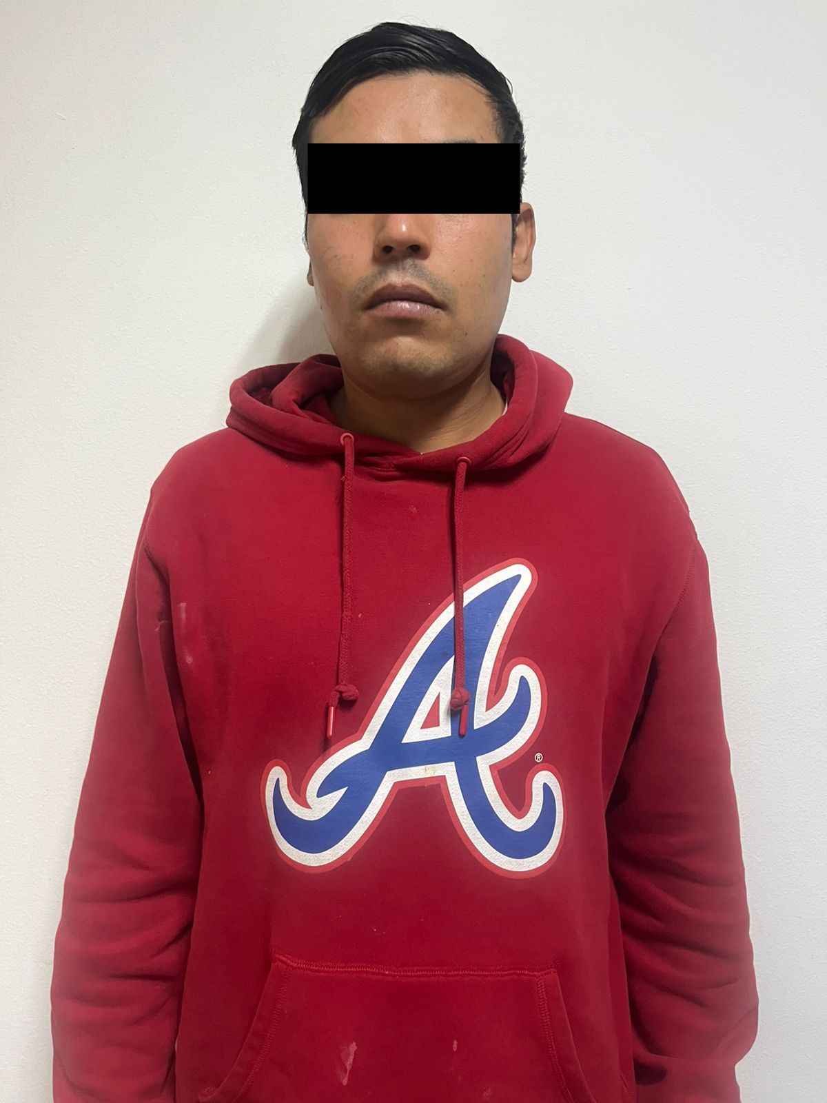 Fiscalía de Oaxaca, Gabinete de Seguridad y C5i detienen a dos que distribuían drogas en presentación de dulces en la capital